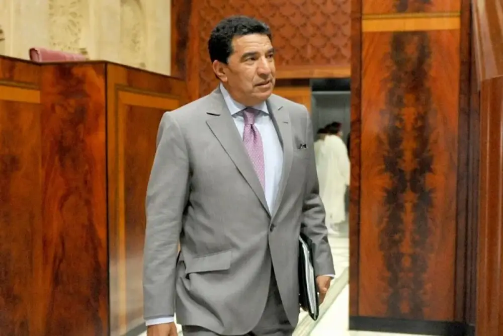 محامية تدافع عن موظف الفقيه بن