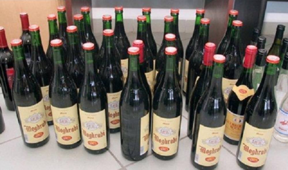 وادي زم: ضربة أمنية موجعة لمروّجي “الماحيا”.. توقيف شخصين وحجز 120 لترًا