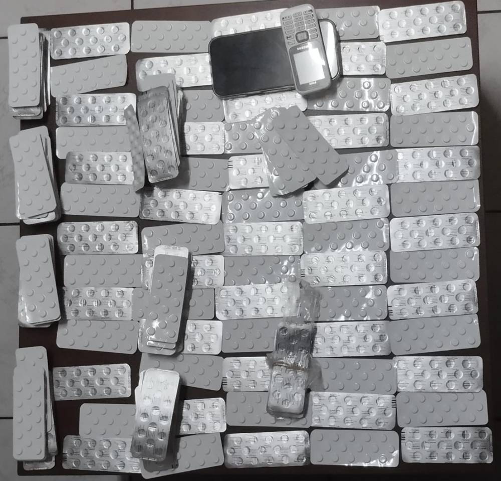 توقيف مروج أقراص مخدرة بحوزته