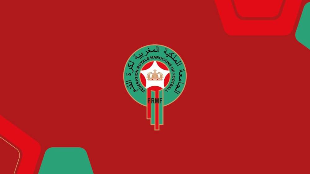 صافرة مغربية تقود قمة الدوري ا