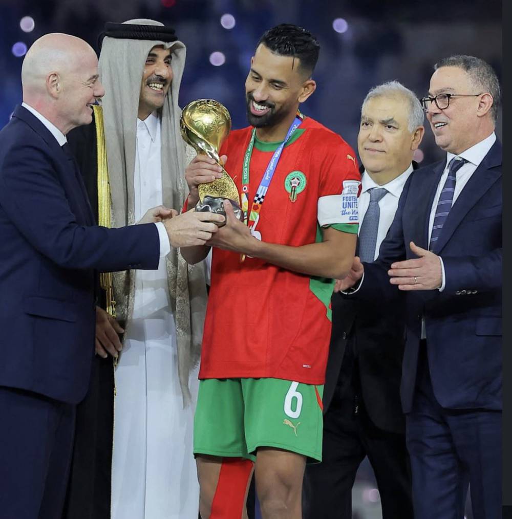 رئيس الفيفا يشيد بالمغرب وجماه