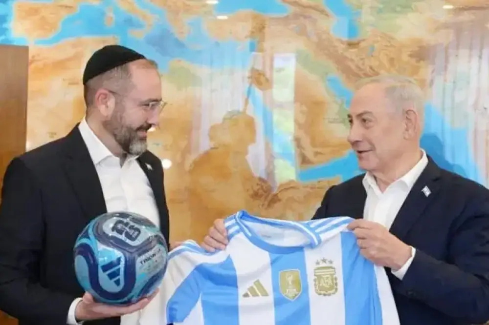 قميص منتخب الأرجنتين في لقاء ر