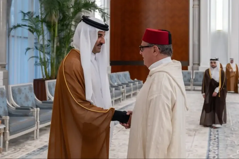 أخنوش يمثل صاحب الجلالة الملك نصره الله في مراسم العزاء بقطر