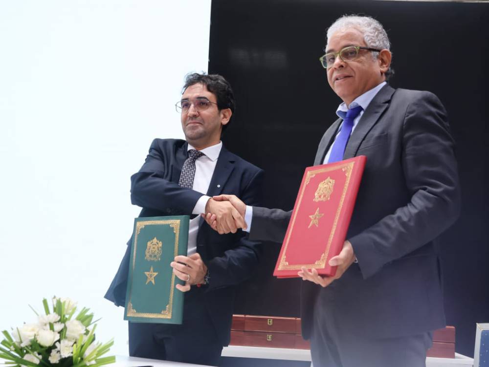 جامعة محمد الأول بوجدة تُوَقِّعُ اتفاقية مع شركة هيرشمان للسيارات وهذه أهم بنودها